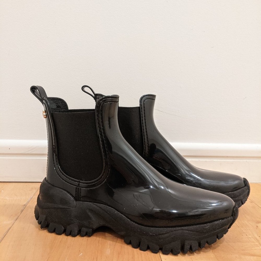 Lemon Jelly 🍋 Black Rain Boots. Like New, size 8